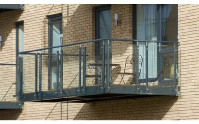 Tailored Stays - De Havilland House