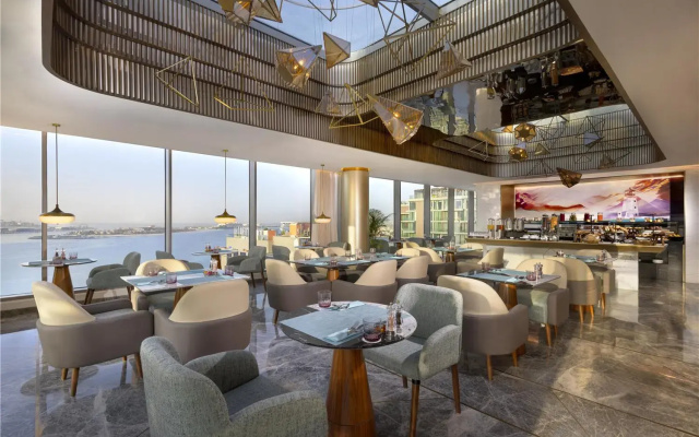 Tumbi  Dubai The Palm, Tapestry Collection by Hilton