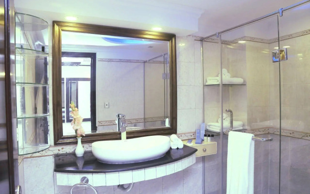 Faletti's Express Hotel