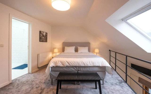 Functional housings 2 steps from Grand Place