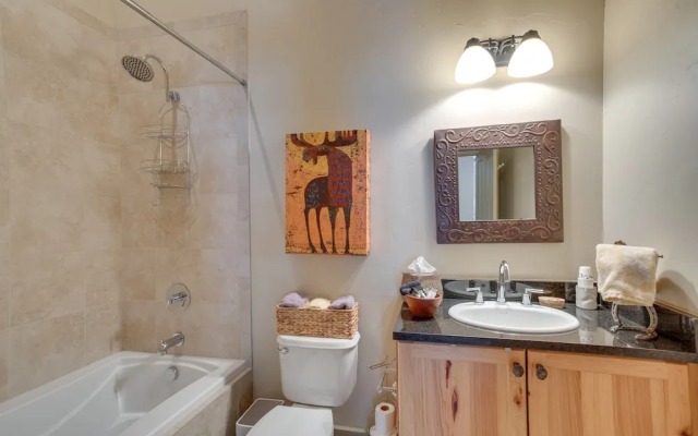 Updated Rustic-chic Condo on Ouray's Main Street!