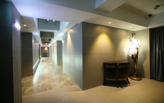Reve Hotel Suwon