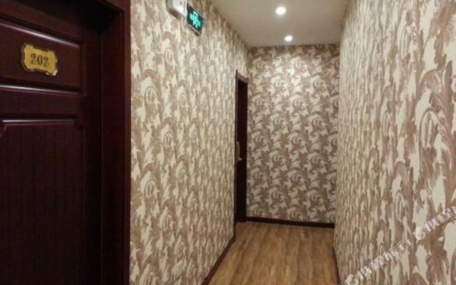 Qinghuaci Hotel