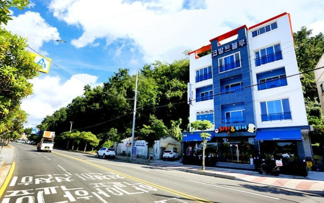 Tongyeong Cobalt Blue Pension