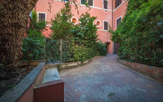 Rome Unique Colosseum Apartments