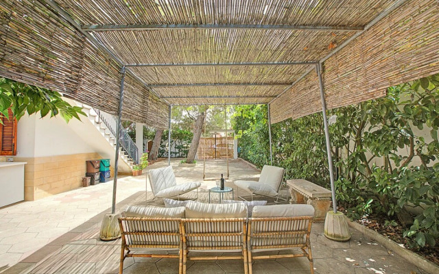 Villa Carolina spacious with garden