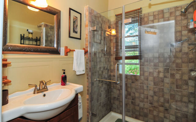 Gite Maamm Bolduc Bed & Breakfast Montreal