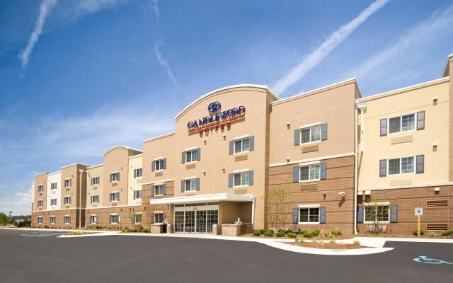 Candlewood Suites Milwaukee Airport by IHG