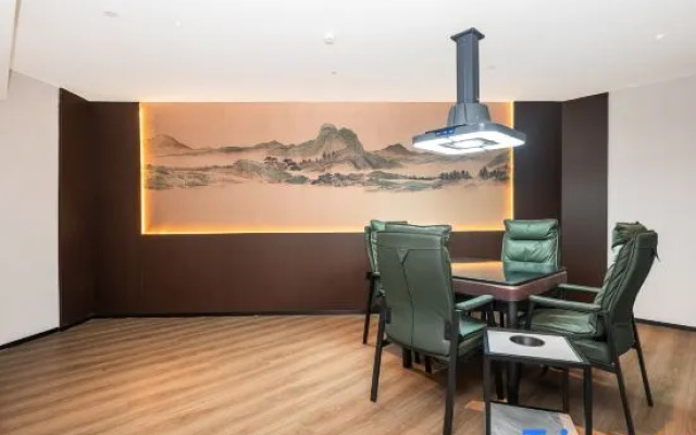 Zhenxiang Hotel