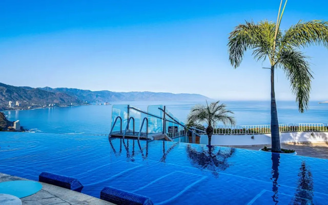 HOLT Grand Miramar Residences