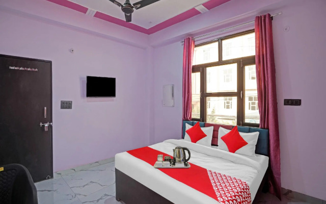 OYO Flagship 70395 Hotel Sunrise