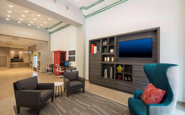 Home2 Suites by Hilton Indianapolis Downtown