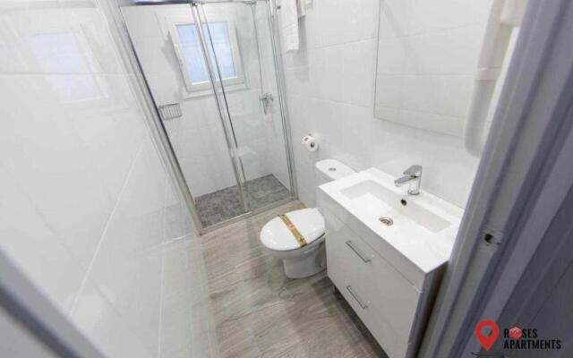 Roses Apartments Estudio 3