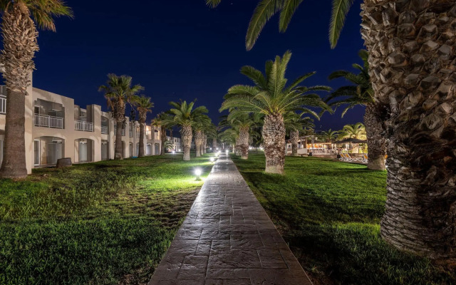 Akti Coast Club
