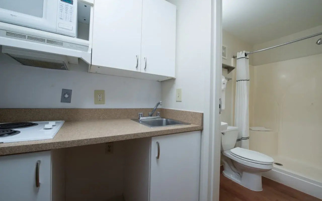 Studio 51 Extended Stay Hotel