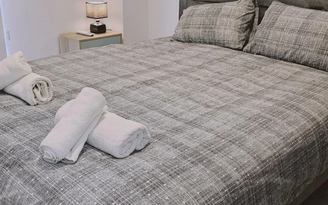 104 NIC - 502 Stay Cosmo City Suite