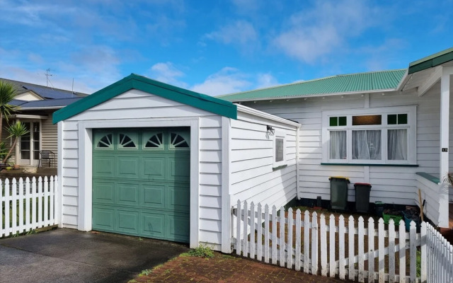 4 Bedroom Character House Papakura