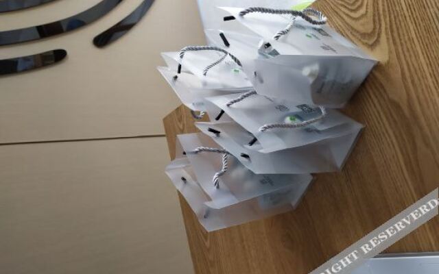 Hangzhou Yunrui@Hotel (Linping Yintai Department Store Pedestrian Street)