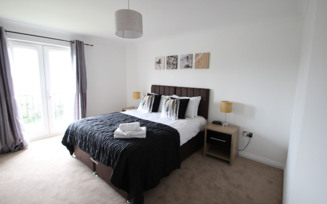 Clarendon Court