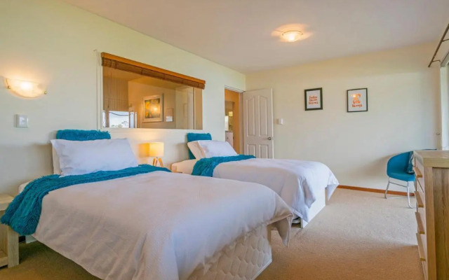 Seaview Serenity- Whitianga Holiday Home