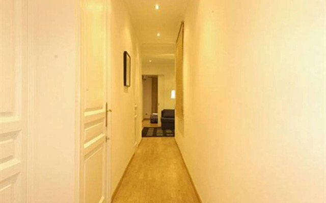 Sagrada Familia Apartment