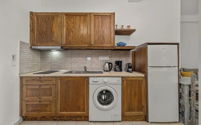 ammos stegna studios