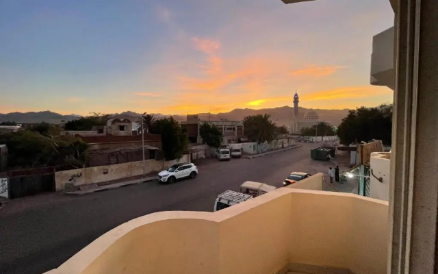 The Mountain View Apartment