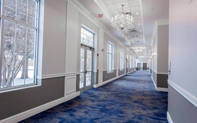 Clarion Hotel & Convention Center Joliet