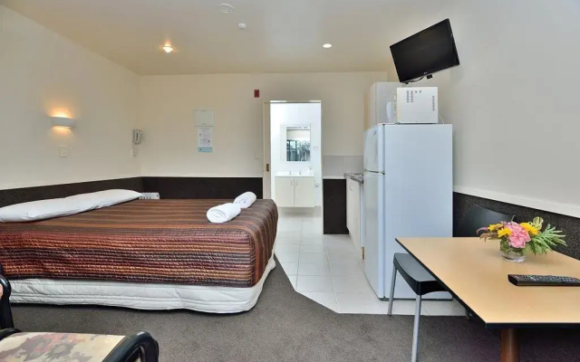 Auckland Northshore Motels & Holiday Park