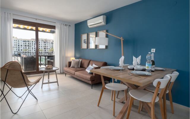 Beautiful Duquesa Harbour apt 2001