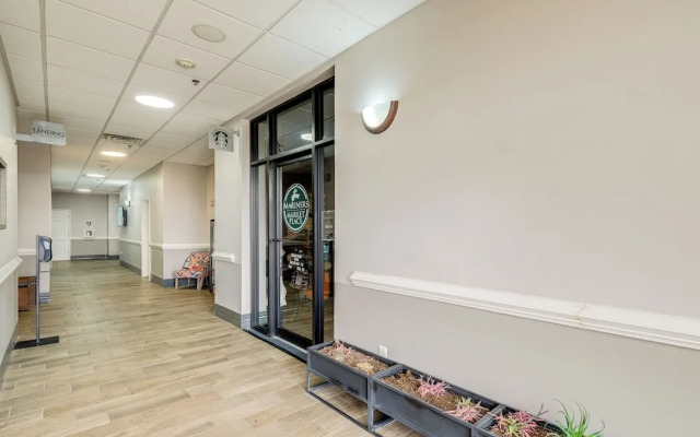 Balcony & Serene Views: Cozy Condo in Huddleston!