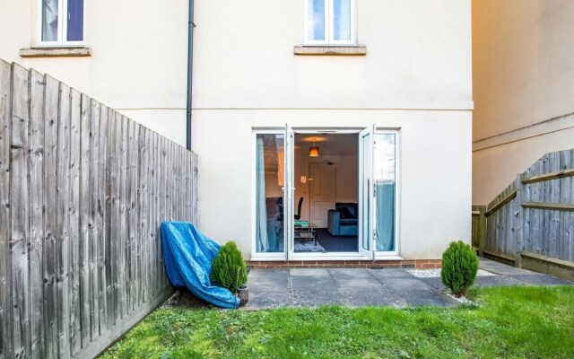 Simplistic Holiday Home in Cheltenham With Garden