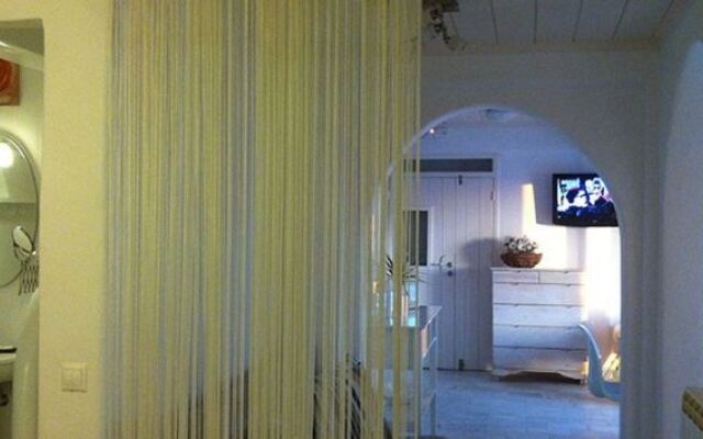 Marina View Studios & Apartments