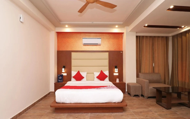OYO 14766 Pacify Hills
