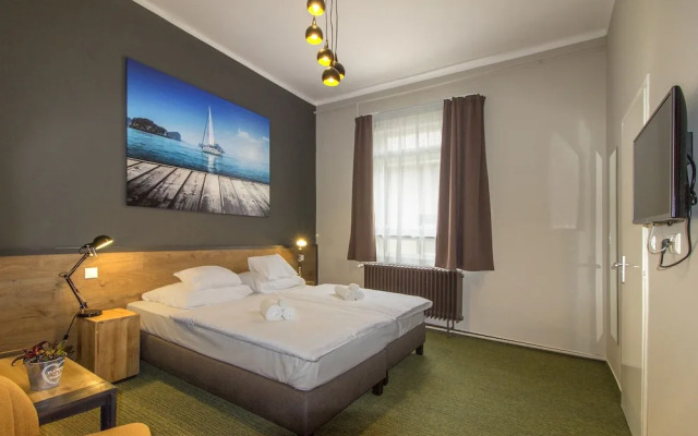 Garda Hotel