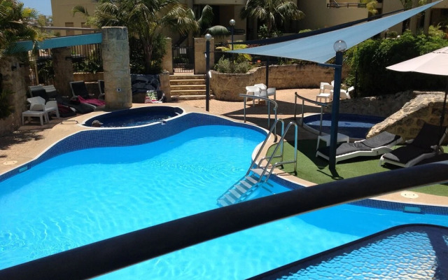 Mandurah Discount Apartment at Silver Sands Resort