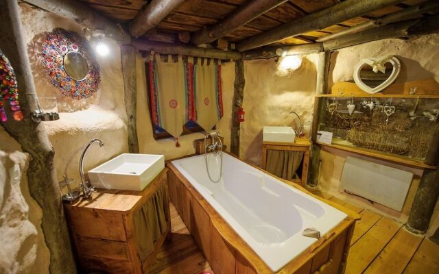 Le Nid dans les Bruyères