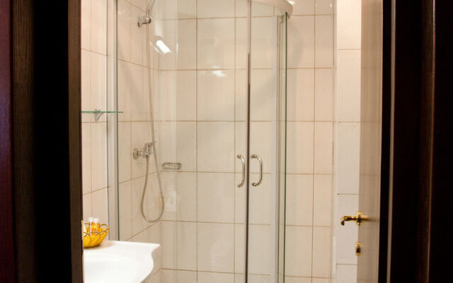 Hotel Denisa Otopeni