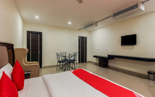 OYO 24799 Redlas Inn