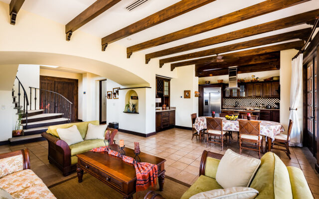 Luxury Vacation Rentals At Hacienda Pinilla