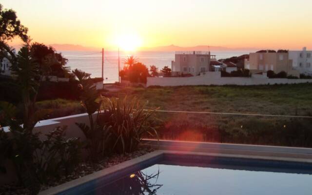 Luxurious Villa Solaris Next To The Beach