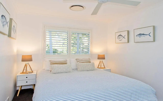 Outrigger Beach Resort 33 James Street 8