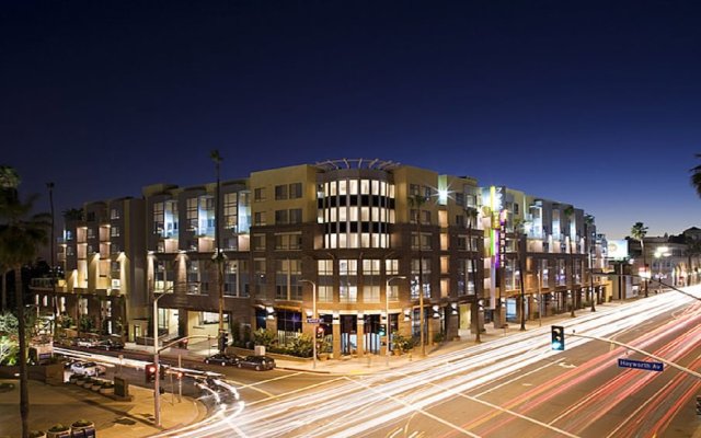 Hollywood Walk of Fame Two Bedrooms