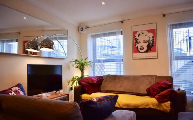 Modern City-centre 2 Bedroom Haven