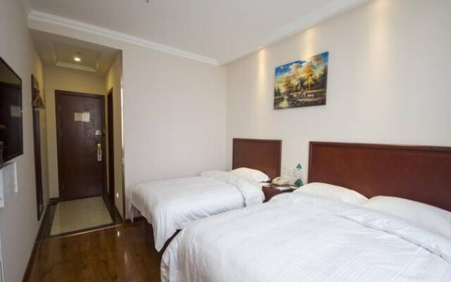 GreenTree Inn (Qinghuangdao Railway Station Square)