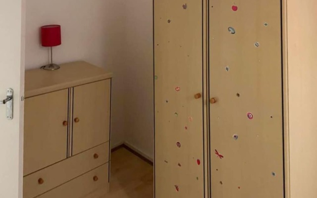 Room in Apartment - Normanton - Budget Double Room