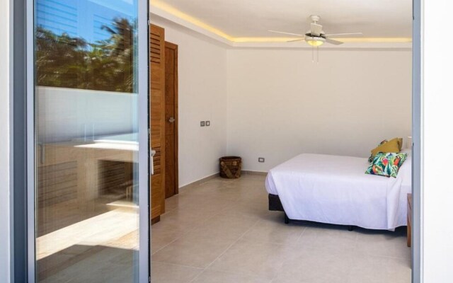 Nicole ApartHotel