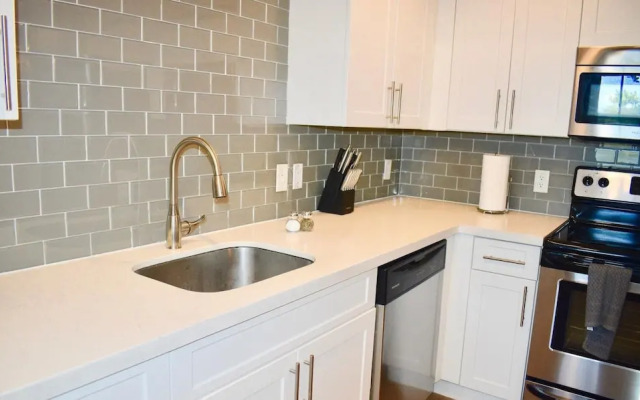 Landing Modern Apartment With Amazing Amenities Id5223