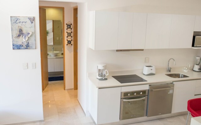 Menesse 32 01 by iMexico