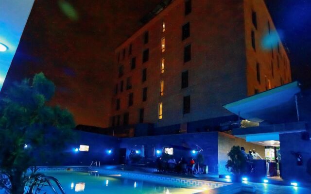 Golden Tulip Essential Airport Hotel Lagos